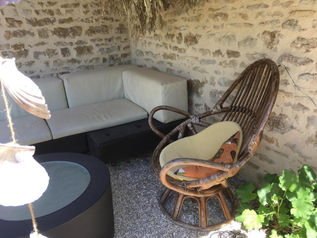 Au Cheval Bleu Bed & Breakfast Fontenay-pres-Vezelay Exterior photo