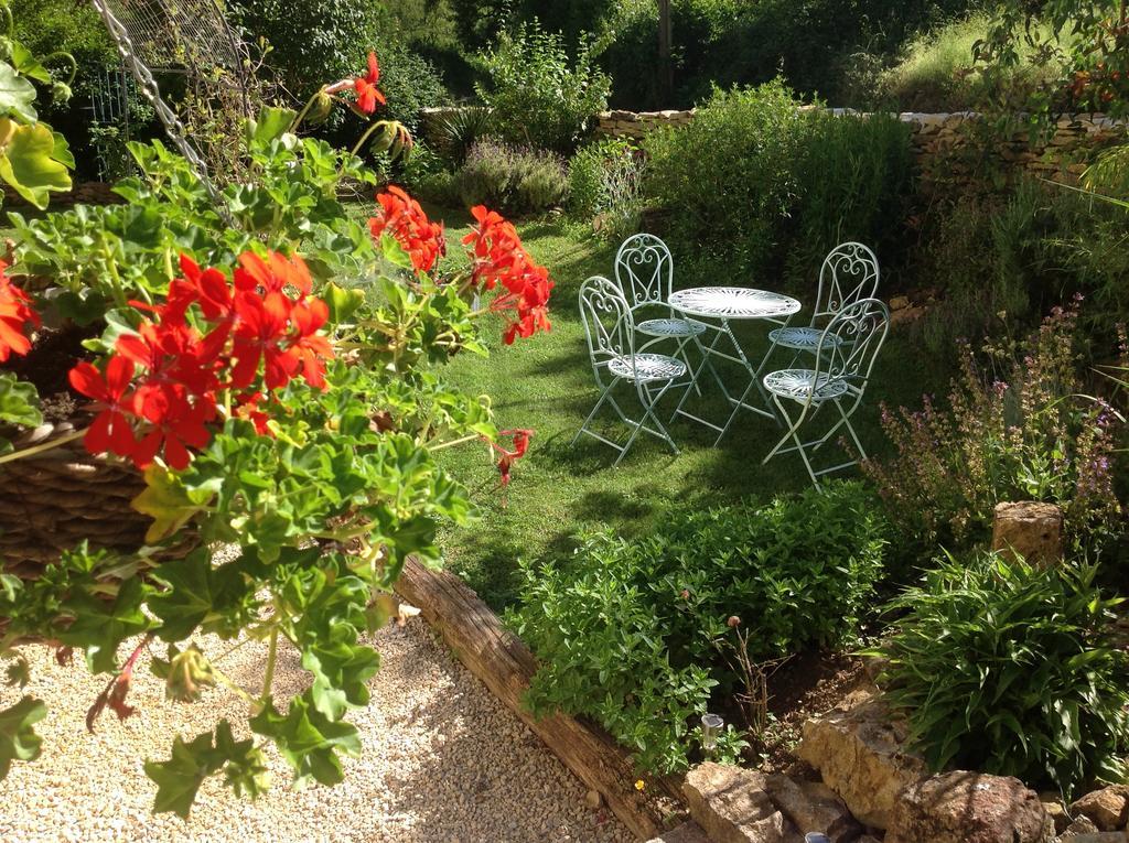 Au Cheval Bleu Bed & Breakfast Fontenay-pres-Vezelay Exterior photo
